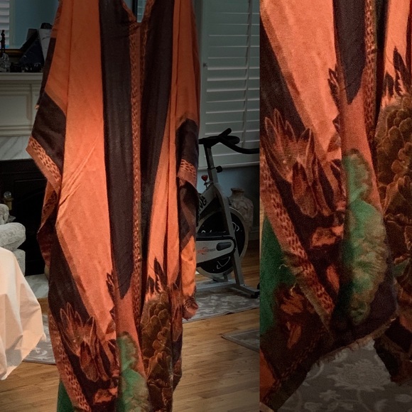 One Size Fits All Women’s Floral Kimono - Picture 4 of 5